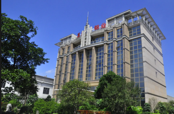 讓創(chuàng)新引領(lǐng)每一個(gè)人丨祝賀高登·謐境美學(xué)偏軸門系統(tǒng)榮獲“第十屆北極星建筑獎(jiǎng)”