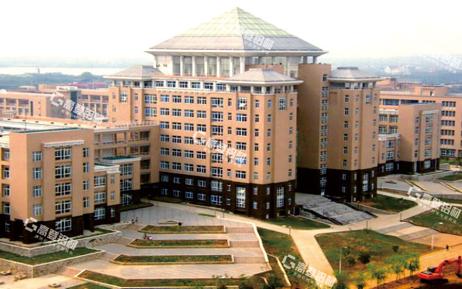 武漢科技大學黃家湖校區